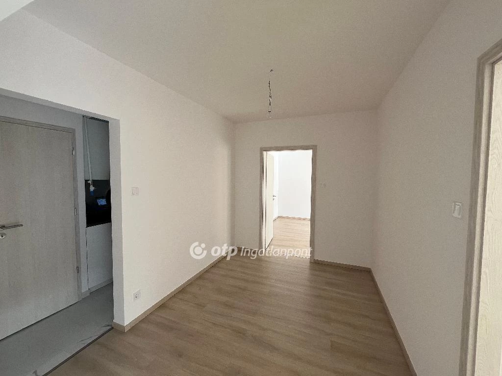 Eladó Lakás, Budapest 4. ker.