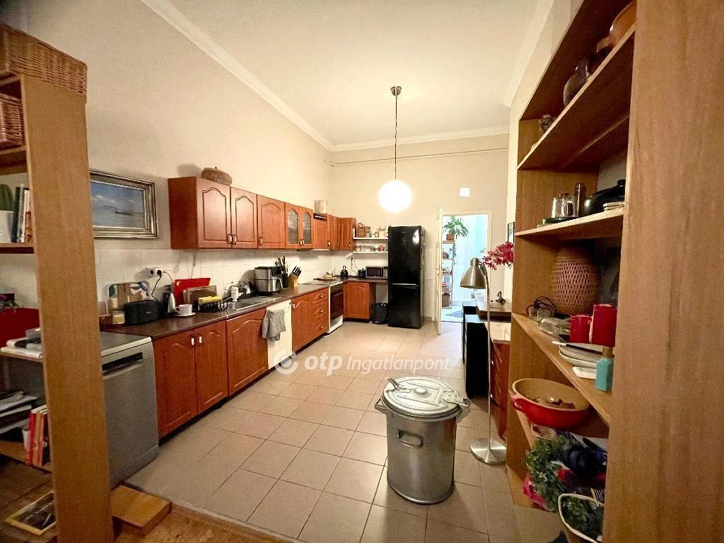 Eladó Lakás, Budapest 14. ker.