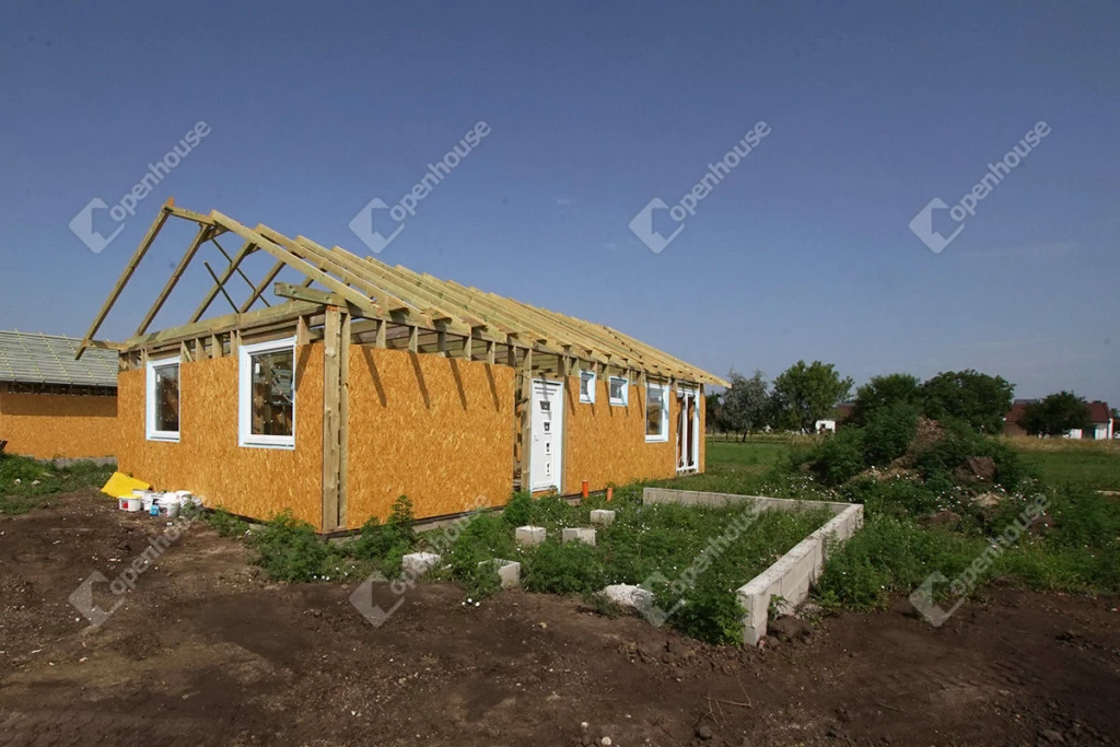 Eladó új építésű, könnyűszerkezetes családi ház, Székesfehérvár