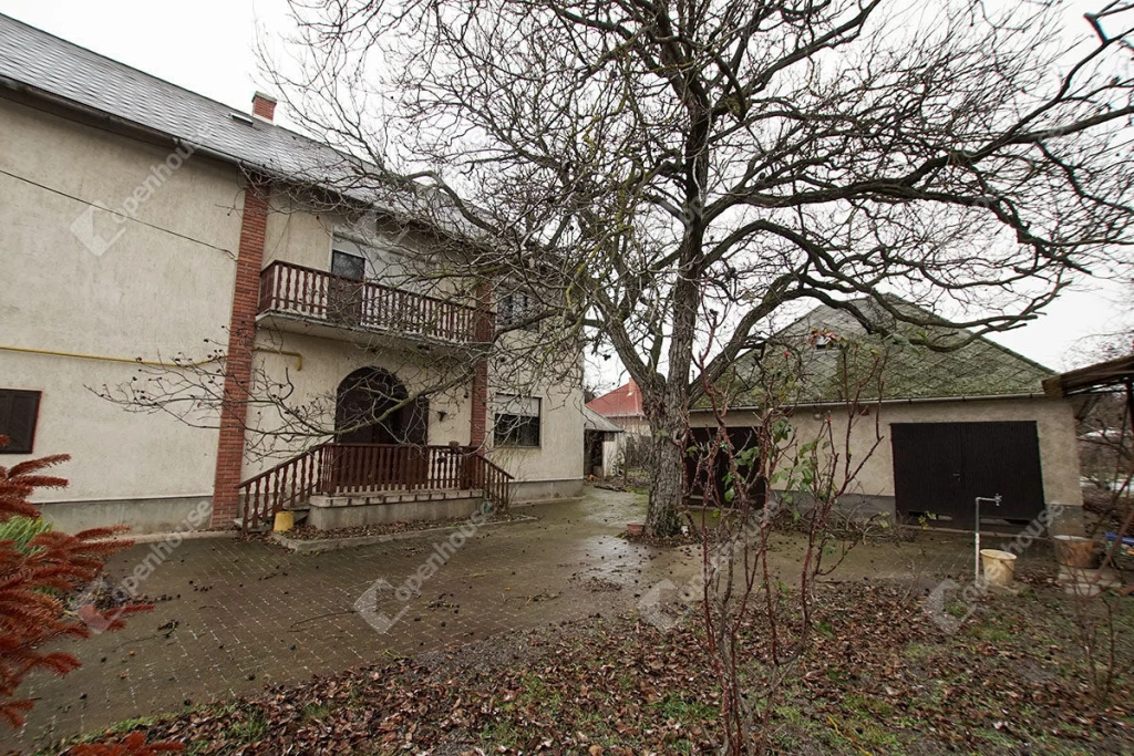 For sale house, Székesfehérvár, Vezér és Író utcák környéke