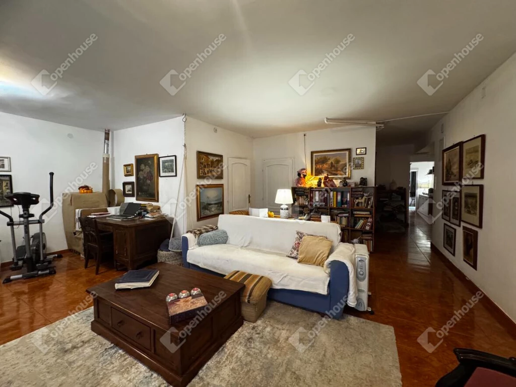 c3-1-name c2-1-name, Székesfehérvár, Maroshegy, Úrhidai út