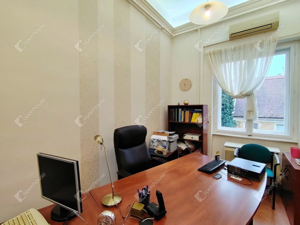 For sale office, office block, Székesfehérvár, Belváros és környéke