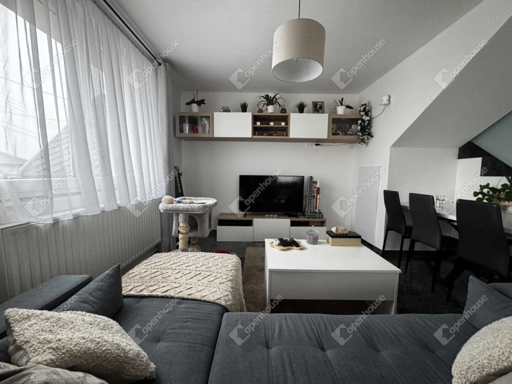 Eladó családi ház Várpalotán