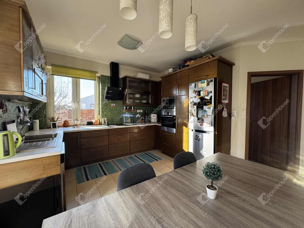 Eladó önálló családi ház Harmatosvölgyben!