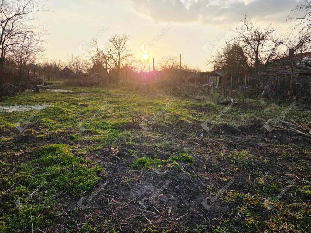 Kényelmes közlekedés, minden közmű a telken – az Ön terveihez tökéletesen illeszkedve Székesfehérváron