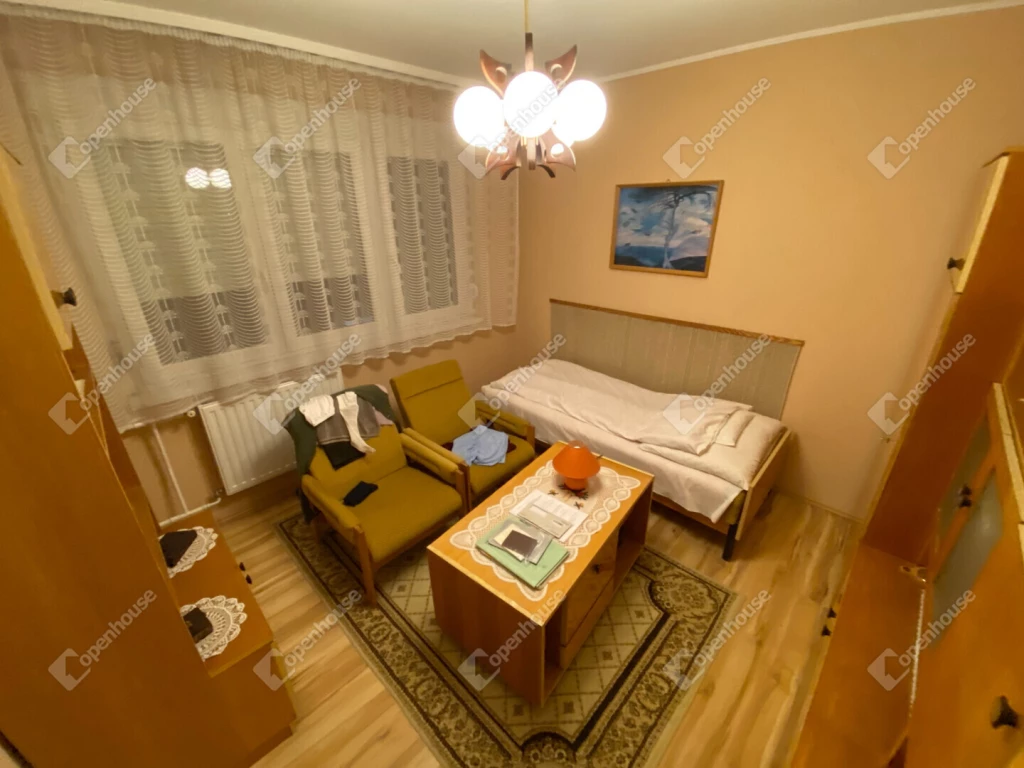 Eladó panel lakás Székesfehérváron