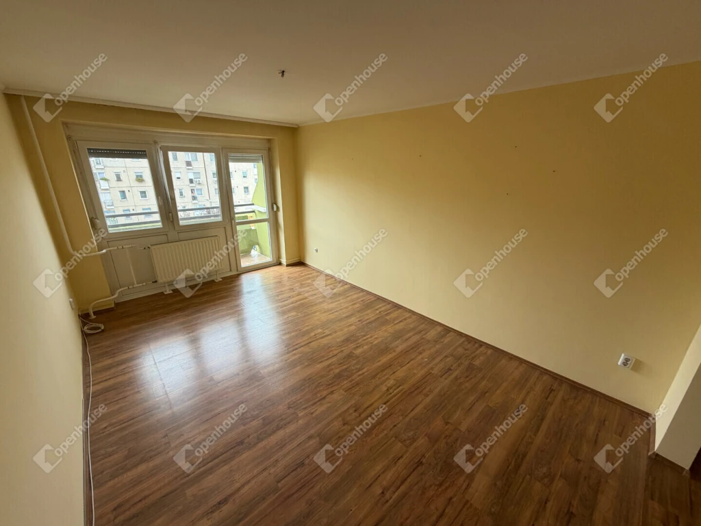 Eladó panel lakás Székesfehérváron