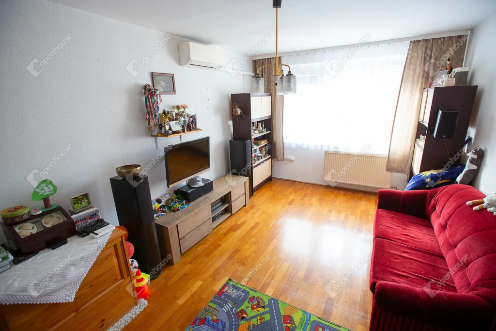 c3-1-name c2-20-name, Székesfehérvár, Palotaváros