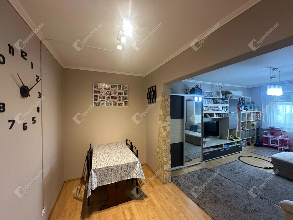 c3-1-name c2-20-name, Székesfehérvár