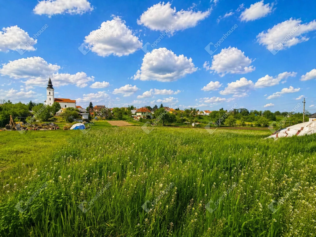 Eladó telek Pázmánd közkedvel részén