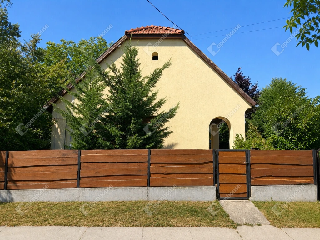 Eladó családi ház Vértesbogláron