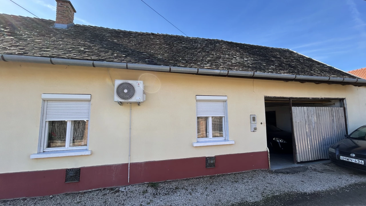 For sale house, Makó