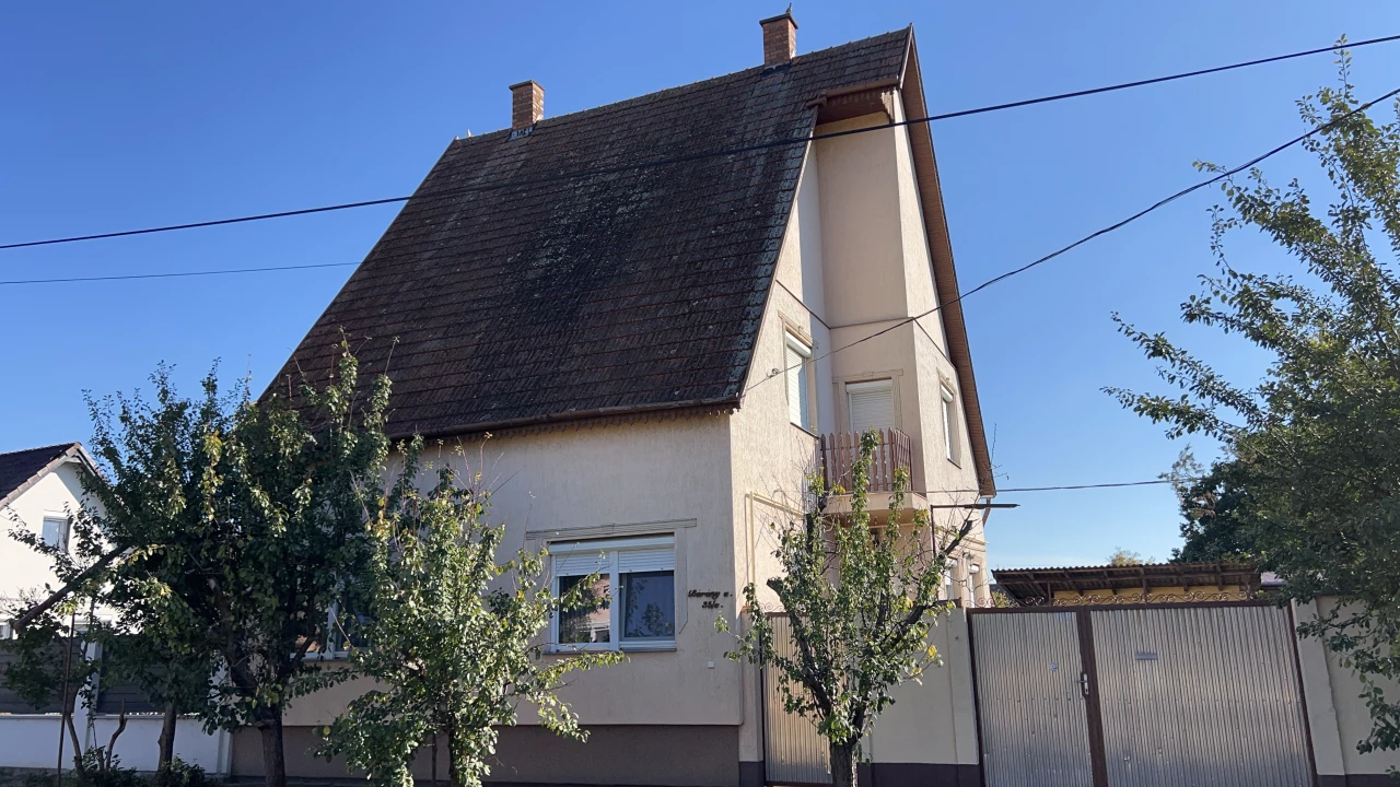 Eladó családi ház, Makó