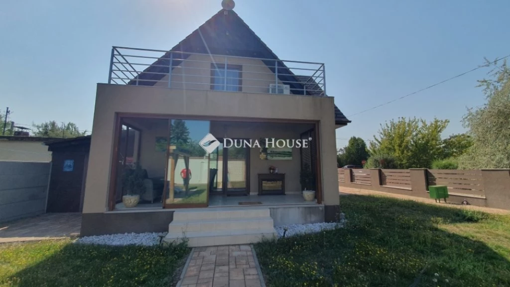 c3-1-name c2-1-name, Velence