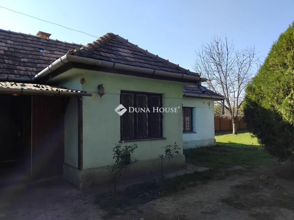 Eladó ház, Érd