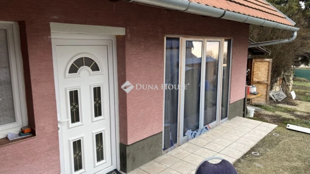 Eladó lakás, Biatorbágy