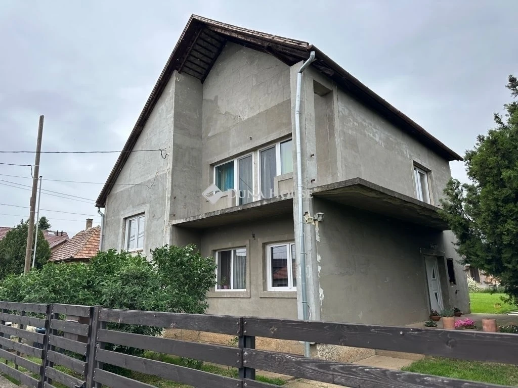 Eladó ház, Érd