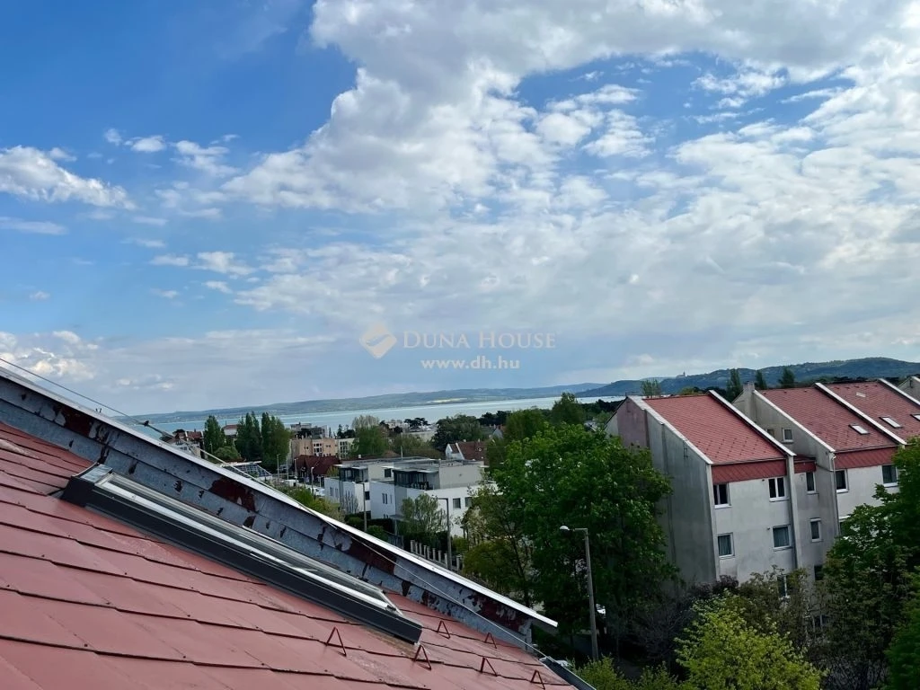 Eladó lakás, Balatonfüred