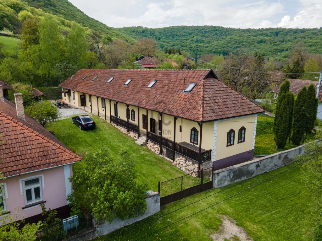Eladó hotel, panzió, Szögliget, Szögliget