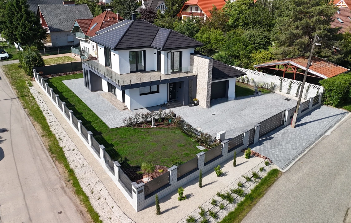 Eladó családi ház, Balatonalmádi