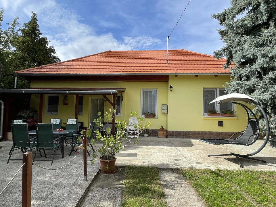 For sale weekend house, Balatonalmádi