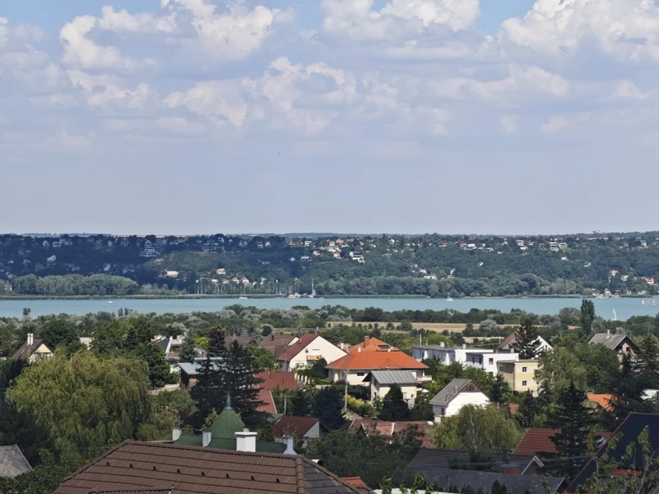 Eladó családi ház, Balatonalmádi