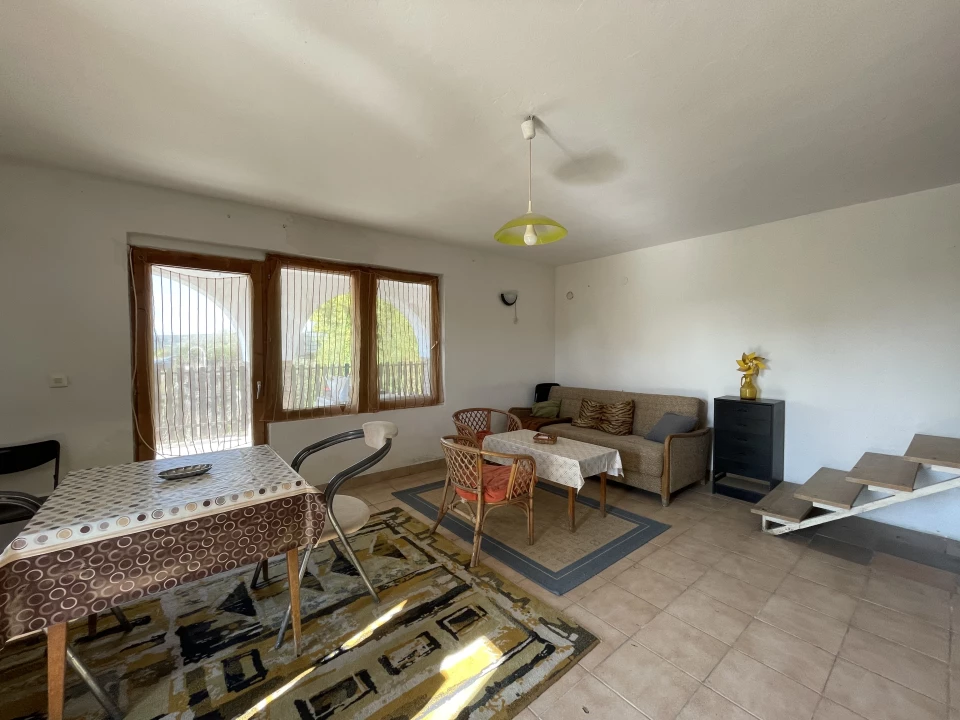 Eladó hétvégi ház, Papkeszi