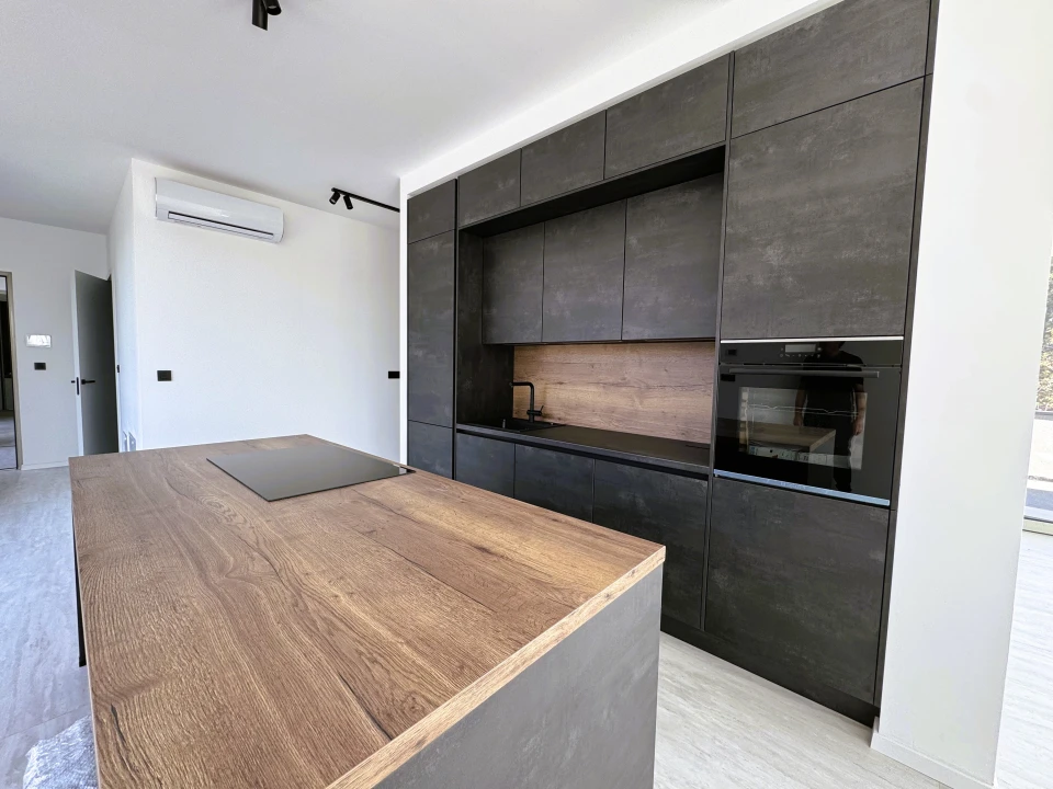 Eladó téglalakás, Balatonalmádi