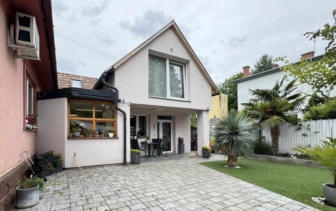 Eladó családi ház, Balatonalmádi