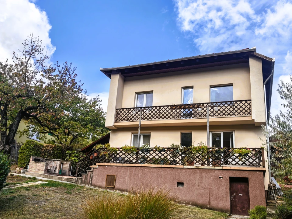 Eladó családi ház, Balatonalmádi