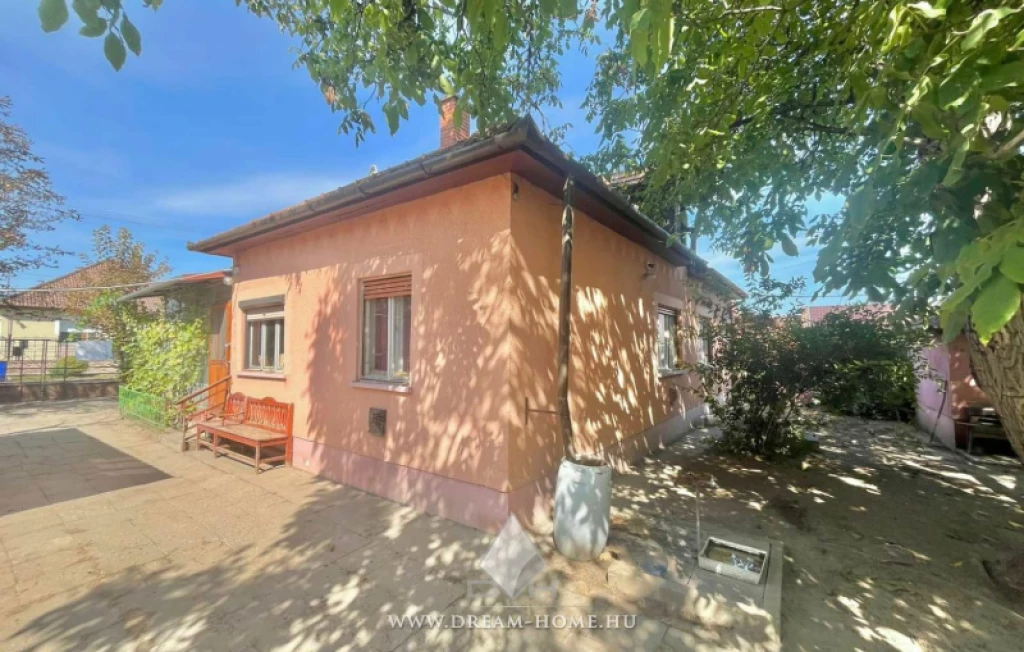Eladó családi ház, Kecskemét