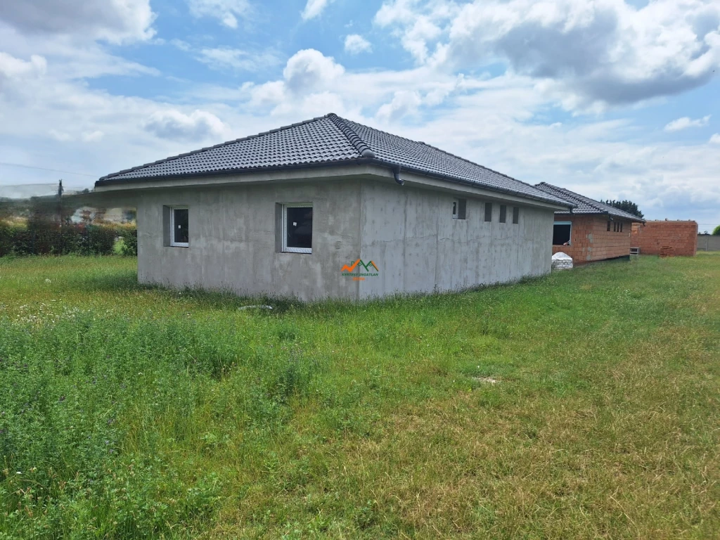 For sale house, Kiskunlacháza