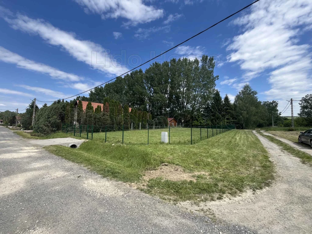 Kehidakustányi saroktelek, várja hogy Ön vegye meg!