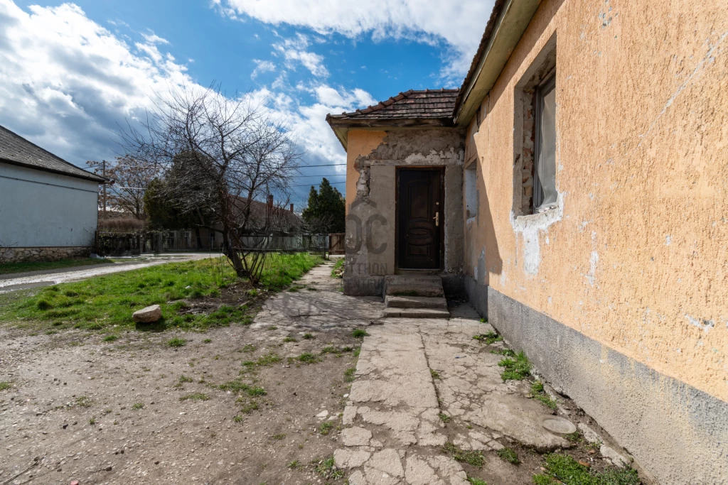 c3-1-name c2-1-name, Polgárdi, Polgárdi