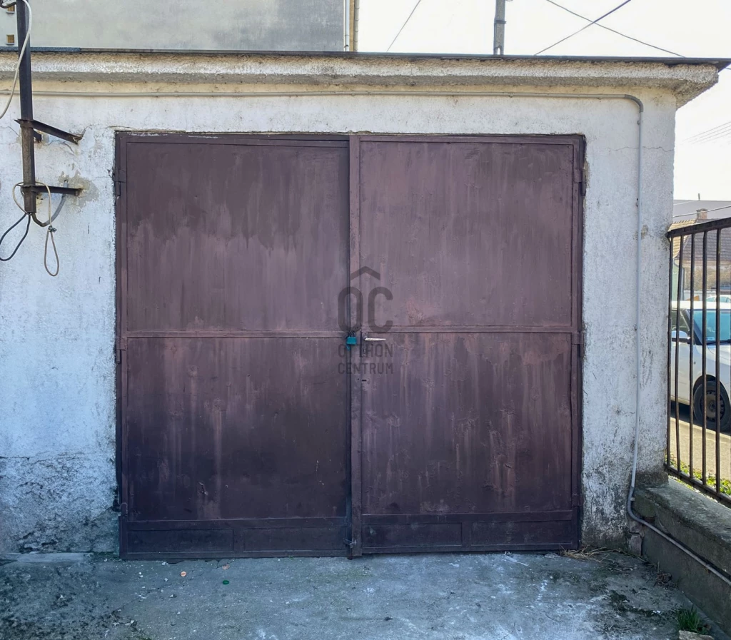 For sale detached garage, Székesfehérvár, Felsőváros-Királykút