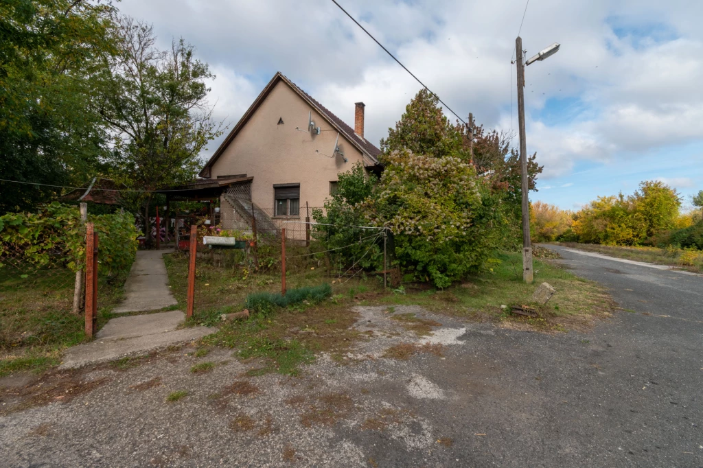 c3-1-name c2-1-name, Enying, Enying