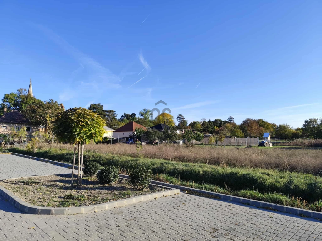 For sale building plot, Nádasdladány, Nádasdladány
