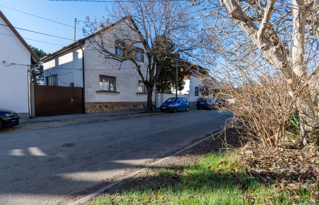 Eladó családi ház, Székesfehérvár, Felsőváros-Királykút