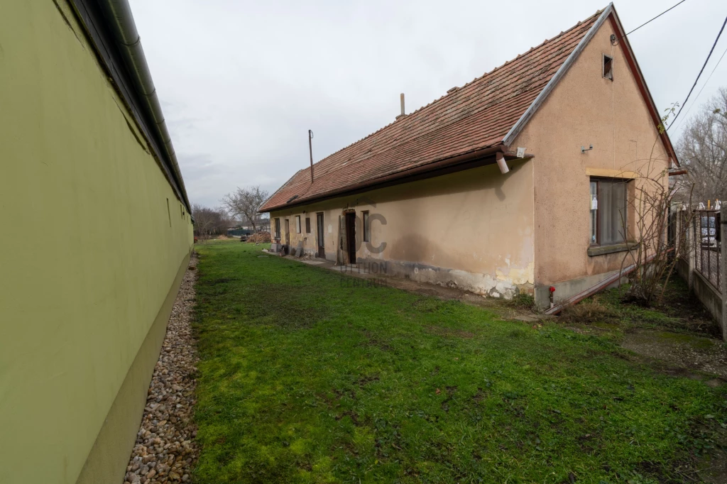 Eladó családi ház, Székesfehérvár, Palotaváros