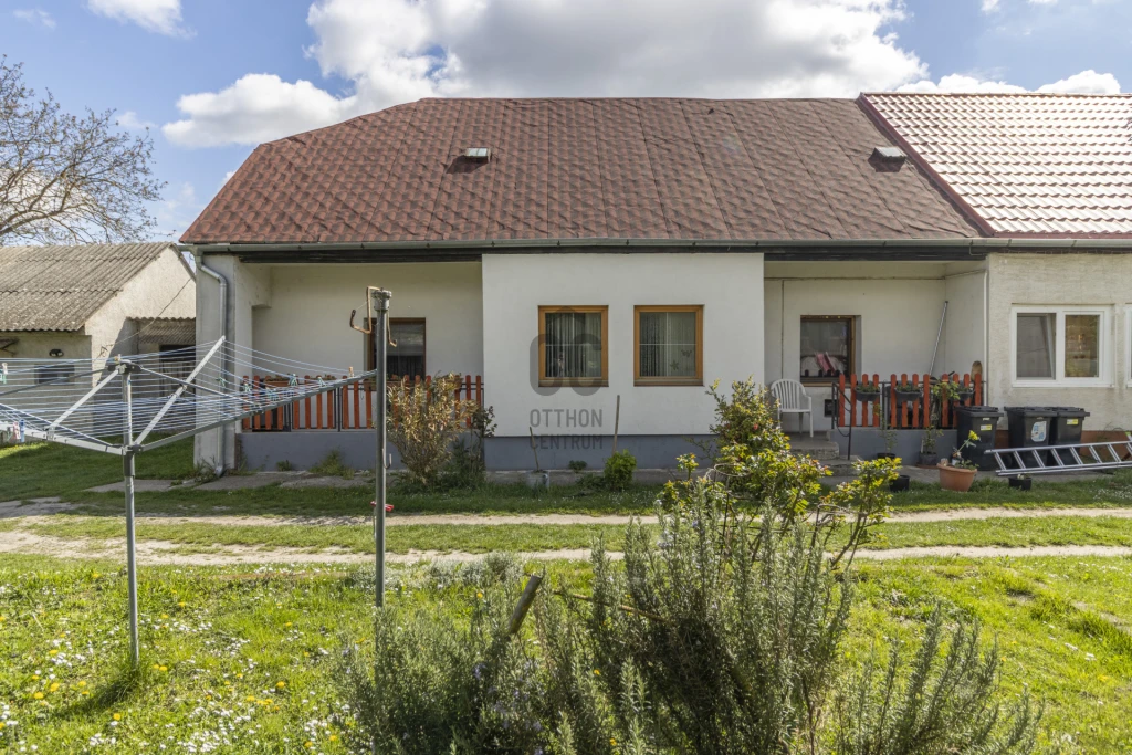 Eladó ikerház, Nádasdladány, Nádasdladány