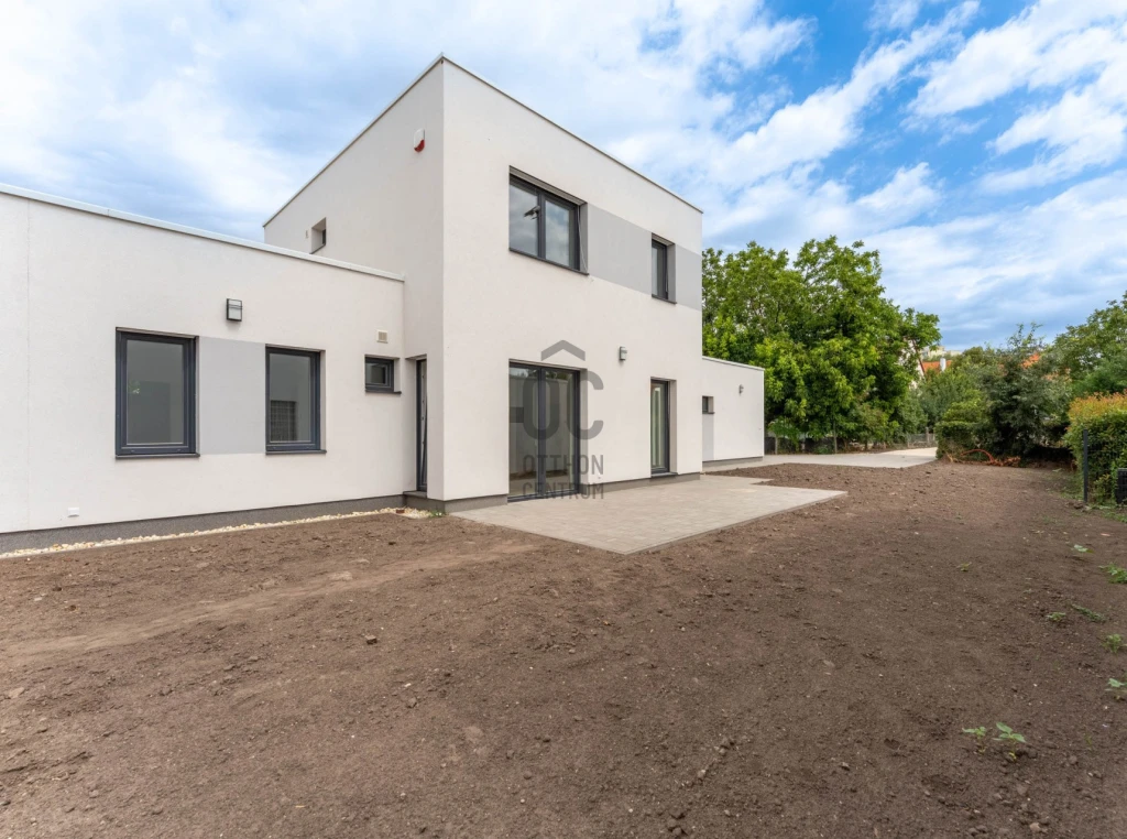 Eladó családi ház, Székesfehérvár, Ráchegy-Köfém környéke