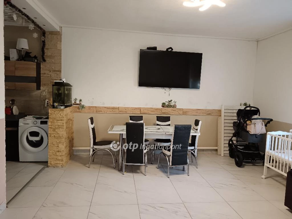 Eladó Ház, Nagykálló