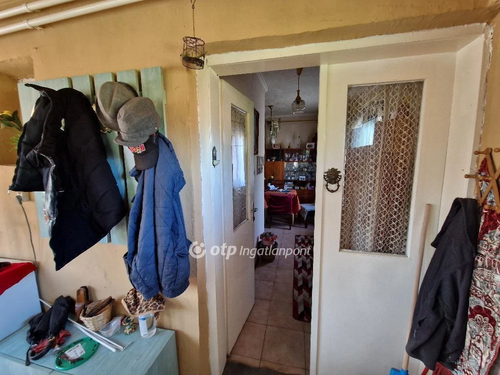 Eladó Ház, Balkány