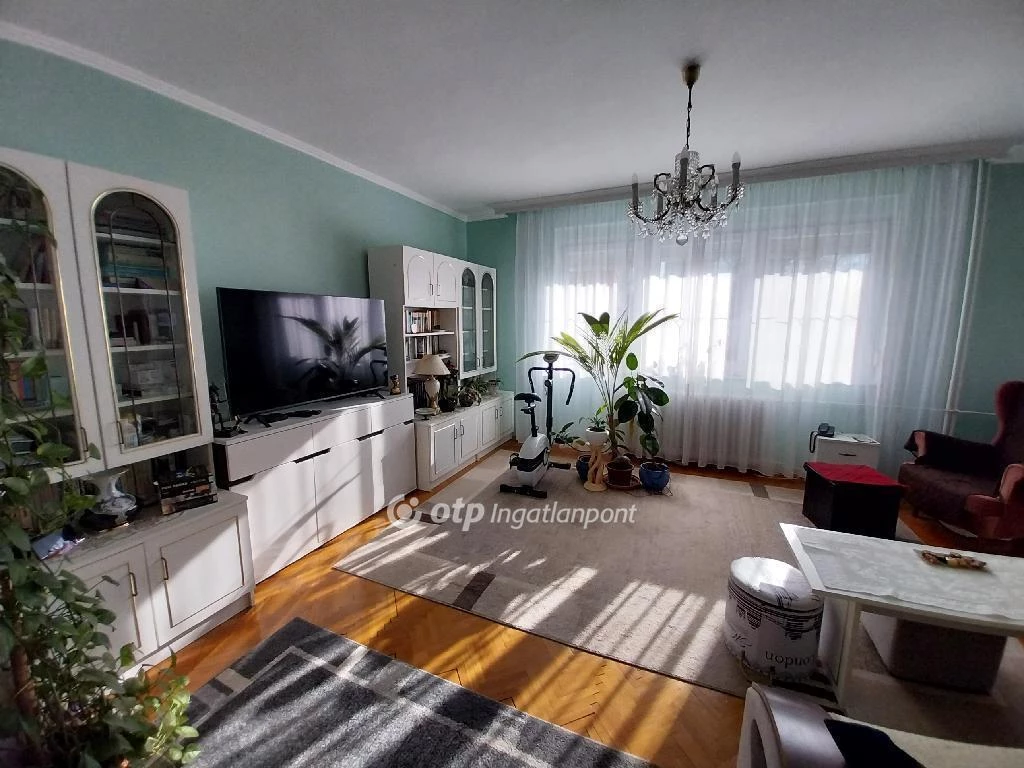 c3-1-name c2-82-name, Nyíregyháza