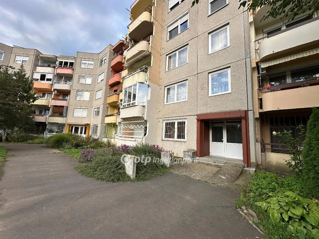 For sale panel flat, Nyíregyháza