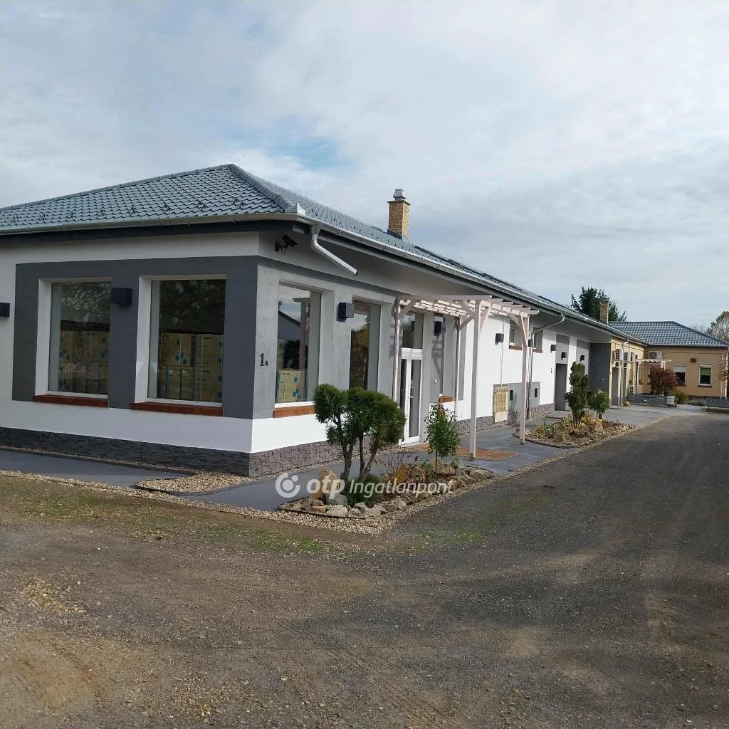 Nyíregyháza eladó lakás 171 m2