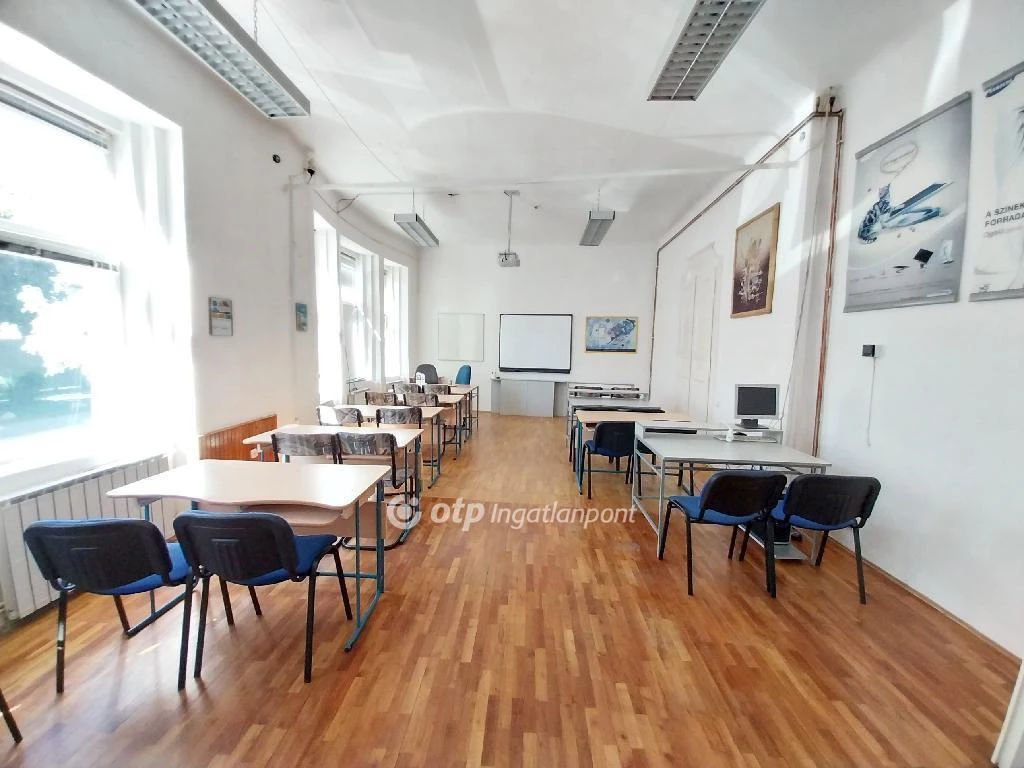 Nyíregyháza eladó ház 220 m2