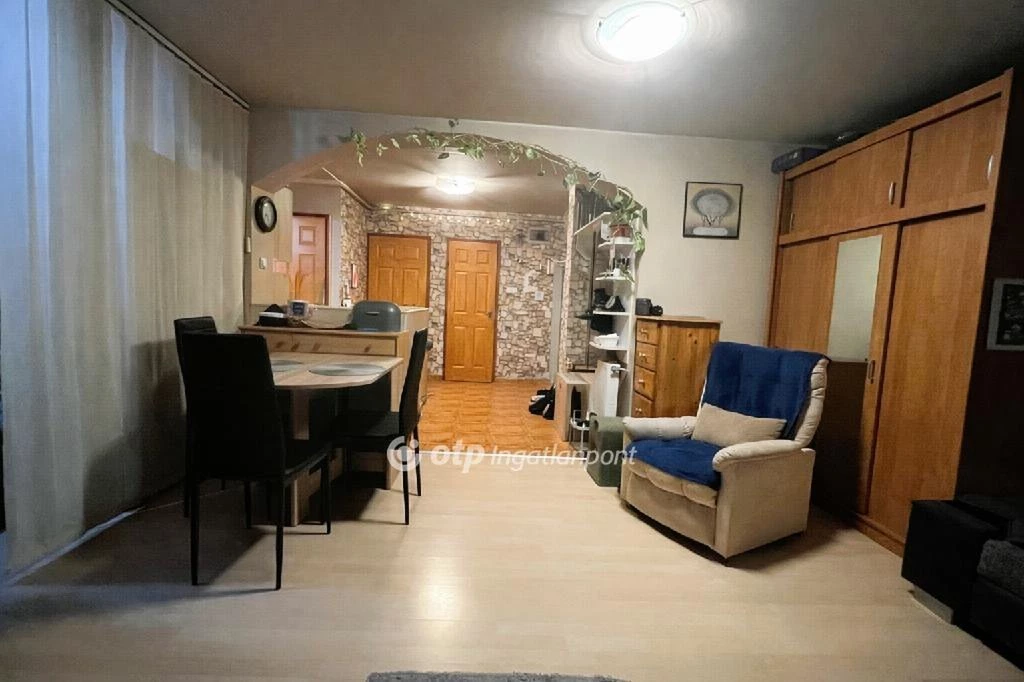 Eladó Lakás, Nyíregyháza