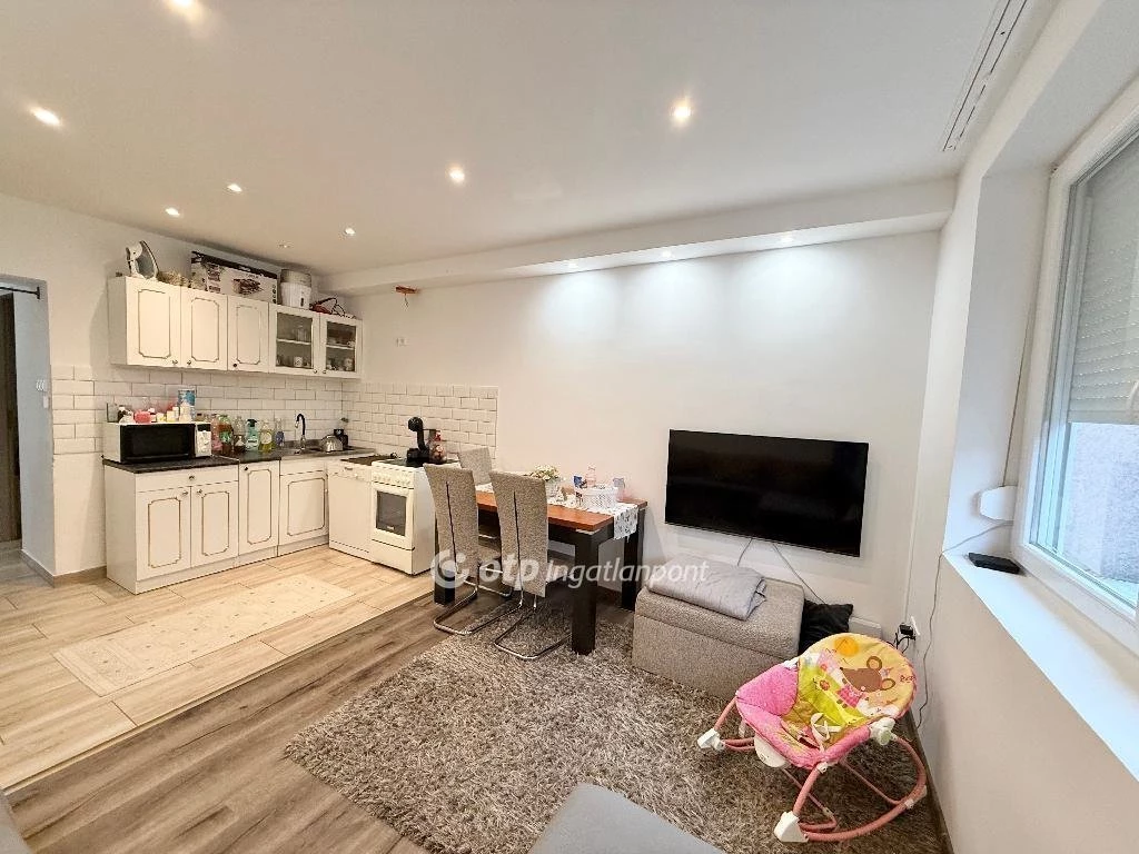 Eladó Lakás, Nyíregyháza