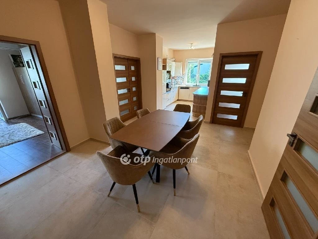 Eladó Lakás, Nyíregyháza